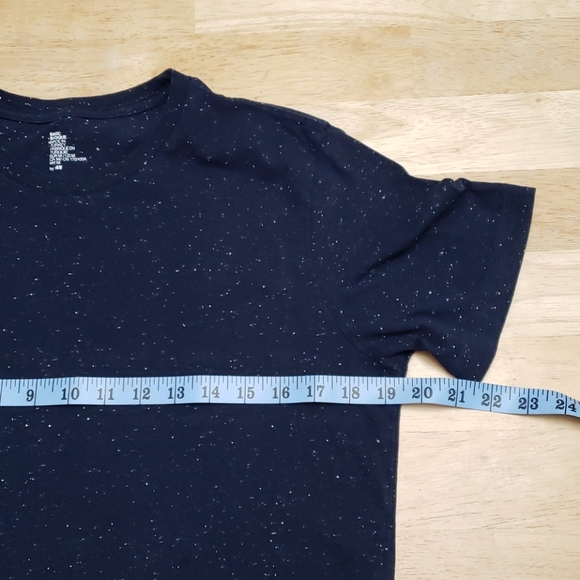 H&M Basic Tee - Picture 6 of 7